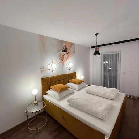 Daire Boleslaviaapartments - Arte 2 - Parking Free, Ev Boleslawiec (Lower Silesia)